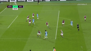 乒乓球：樊振东横扫奥恰洛夫