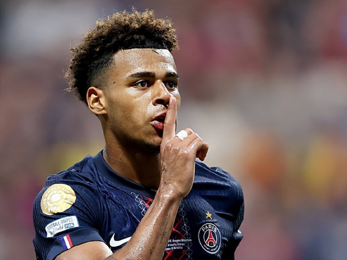 远古联盟一姐称饿死都不打LOL，直言不想做不喜欢的事，网友：咸鱼