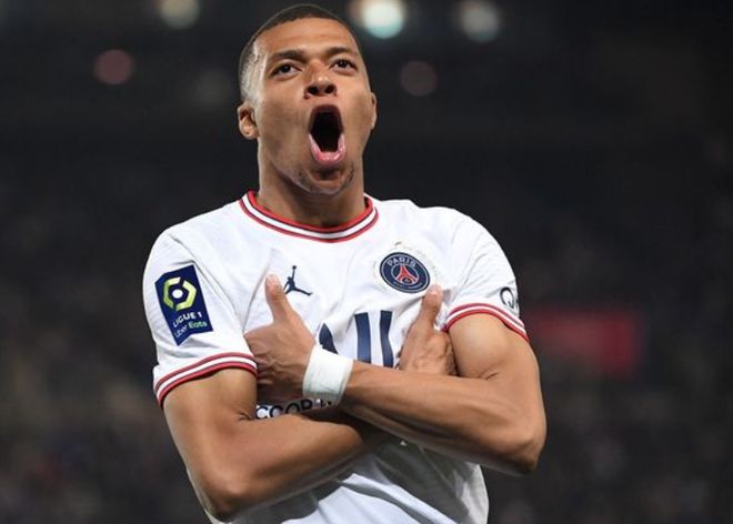 莱比锡持续施压榜首