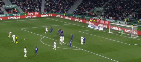 [欧冠]特奥假摔红牌 10人米兰1-2费耶诺德遭淘汰