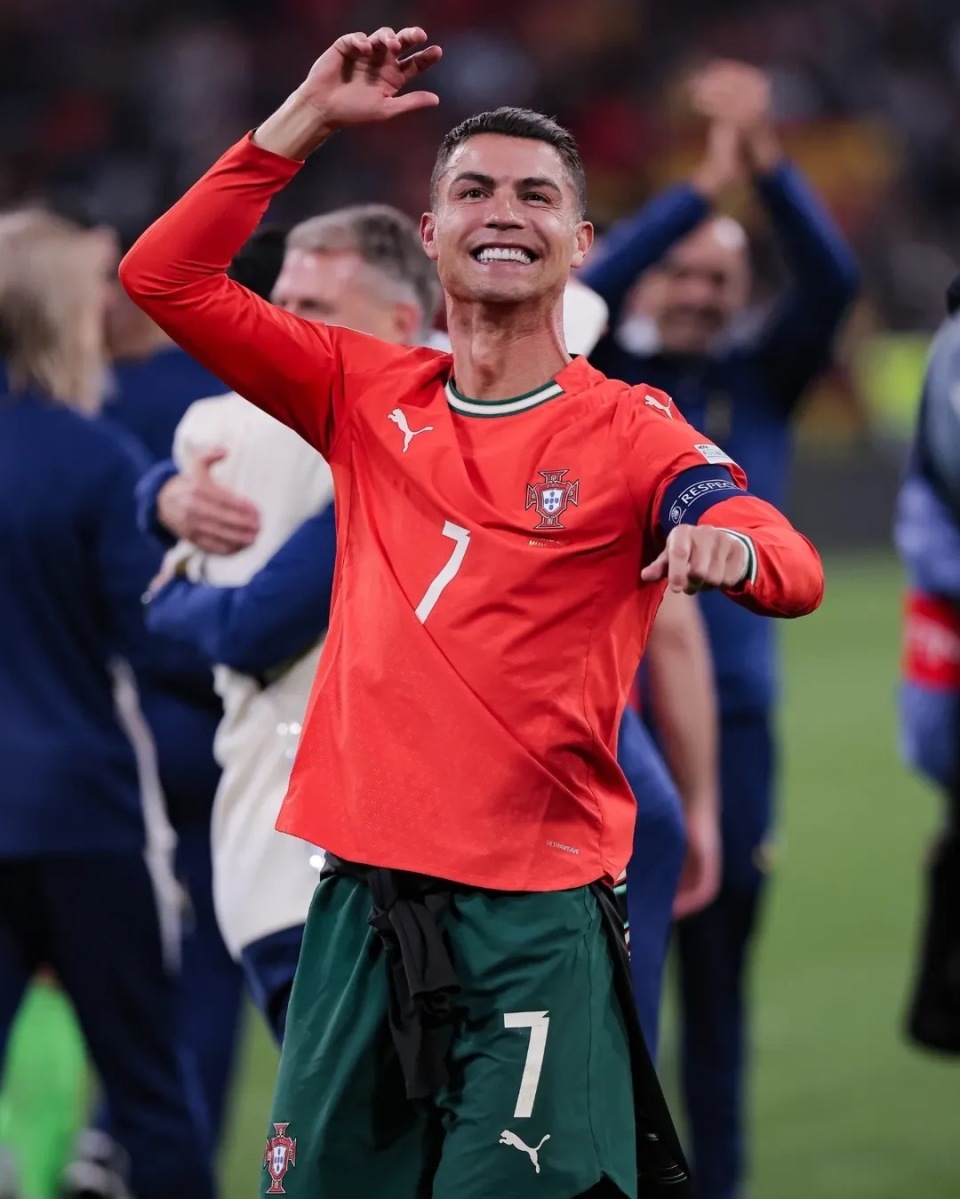 [中超]程进右路送出直塞 王玉栋单刀推射破门