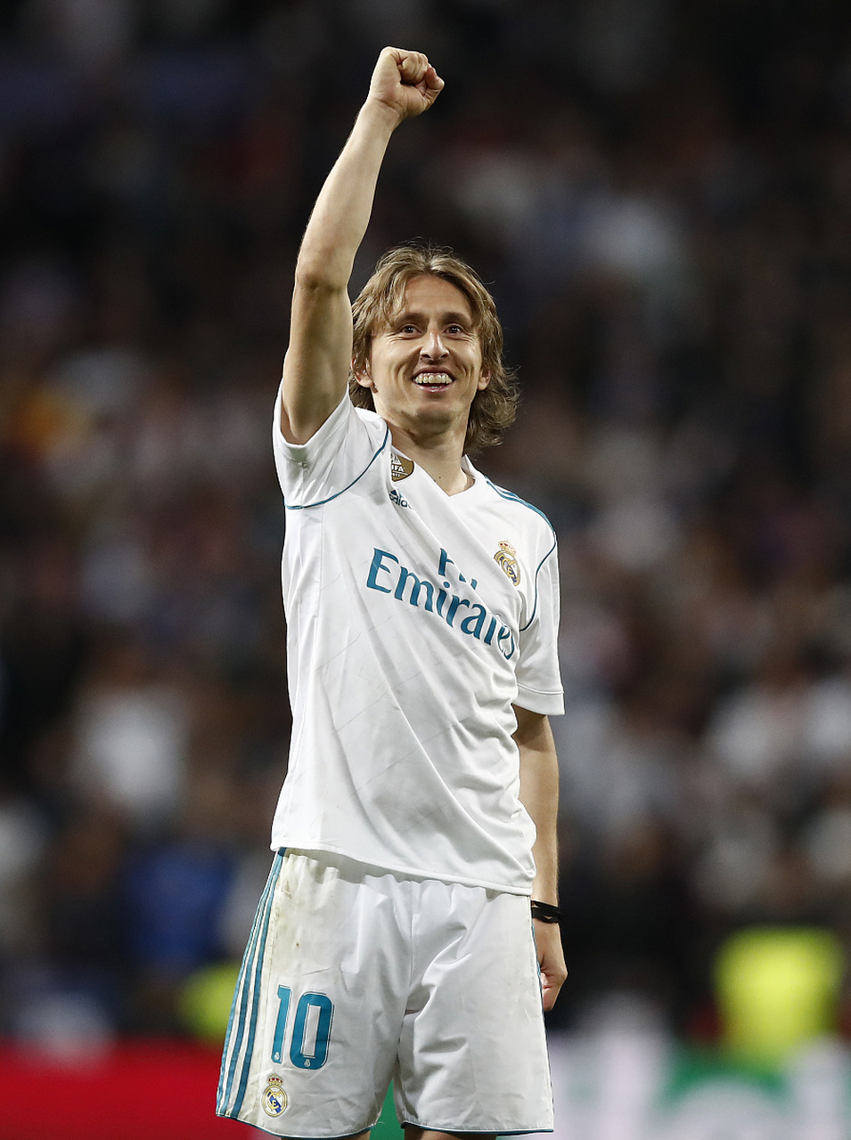 疯狂一夜！广东豪取三连胜，辽篮山西齐被虐，联盟第一惨遭爆冷