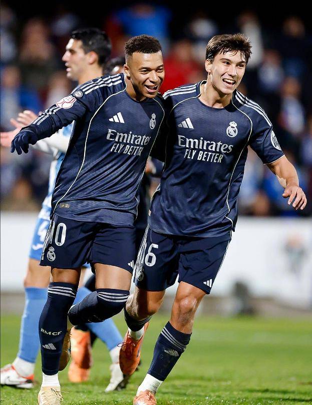 致敬CNCS二十载荣光 cs1.6经典再续尽在KK官方对战平台！